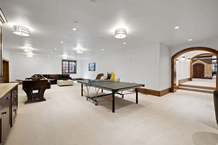 18 Snow Forest Ln, Sandy, Utah 84092