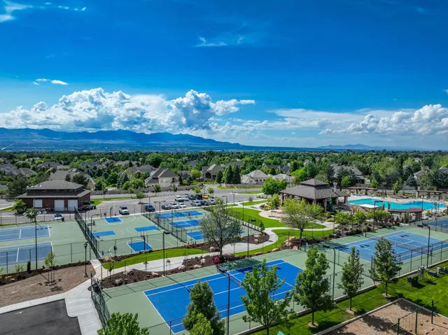 18 Snow Forest Ln, Sandy, Utah 84092