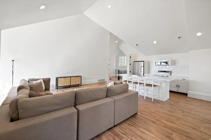 18 Snow Forest Ln, Sandy, Utah 84092