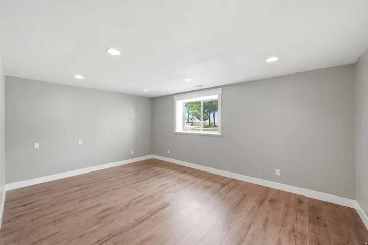 Bedroom 6.
