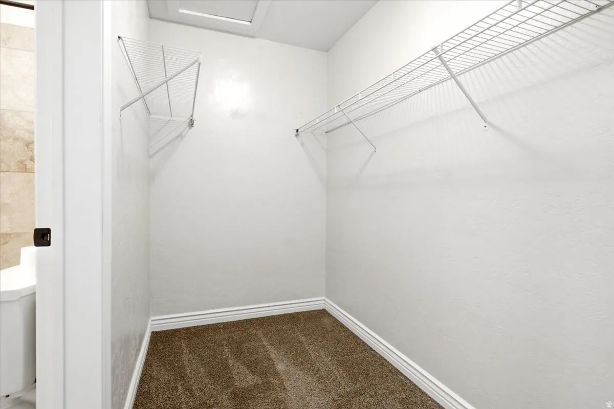 Walk in closet