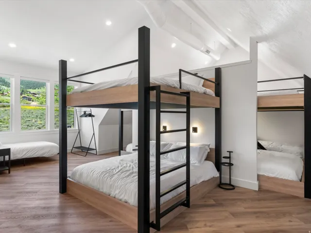 Bedroom #7