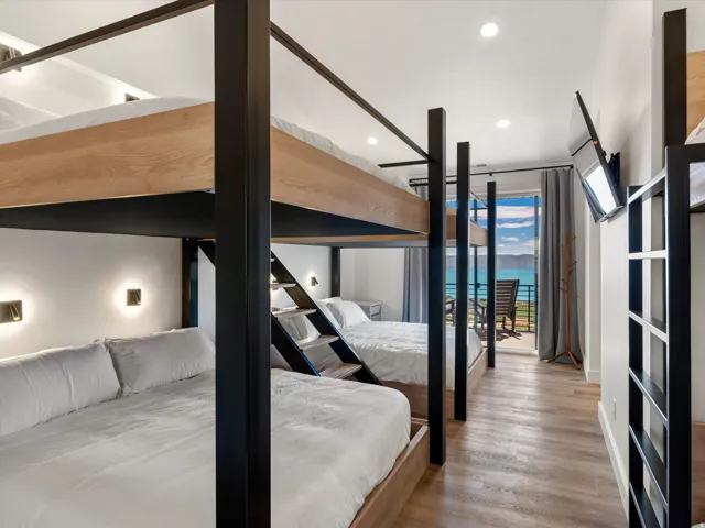 Bedroom #8