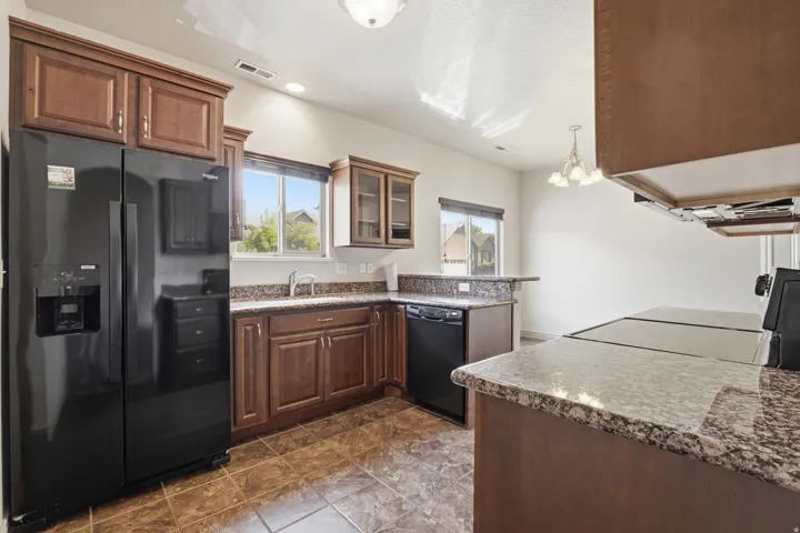4444 S Cross Creek Road #19a, West Haven, Utah 84401