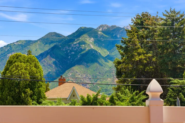 11301 S Blue Roan Ln, Sandy, Utah 84092