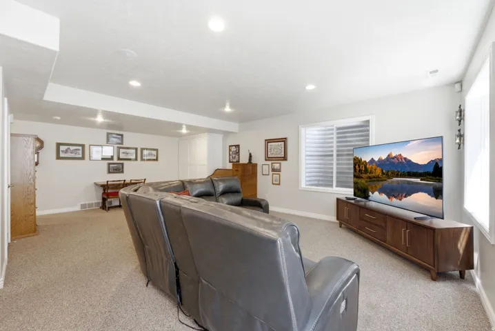 11301 S Blue Roan Ln, Sandy, Utah 84092