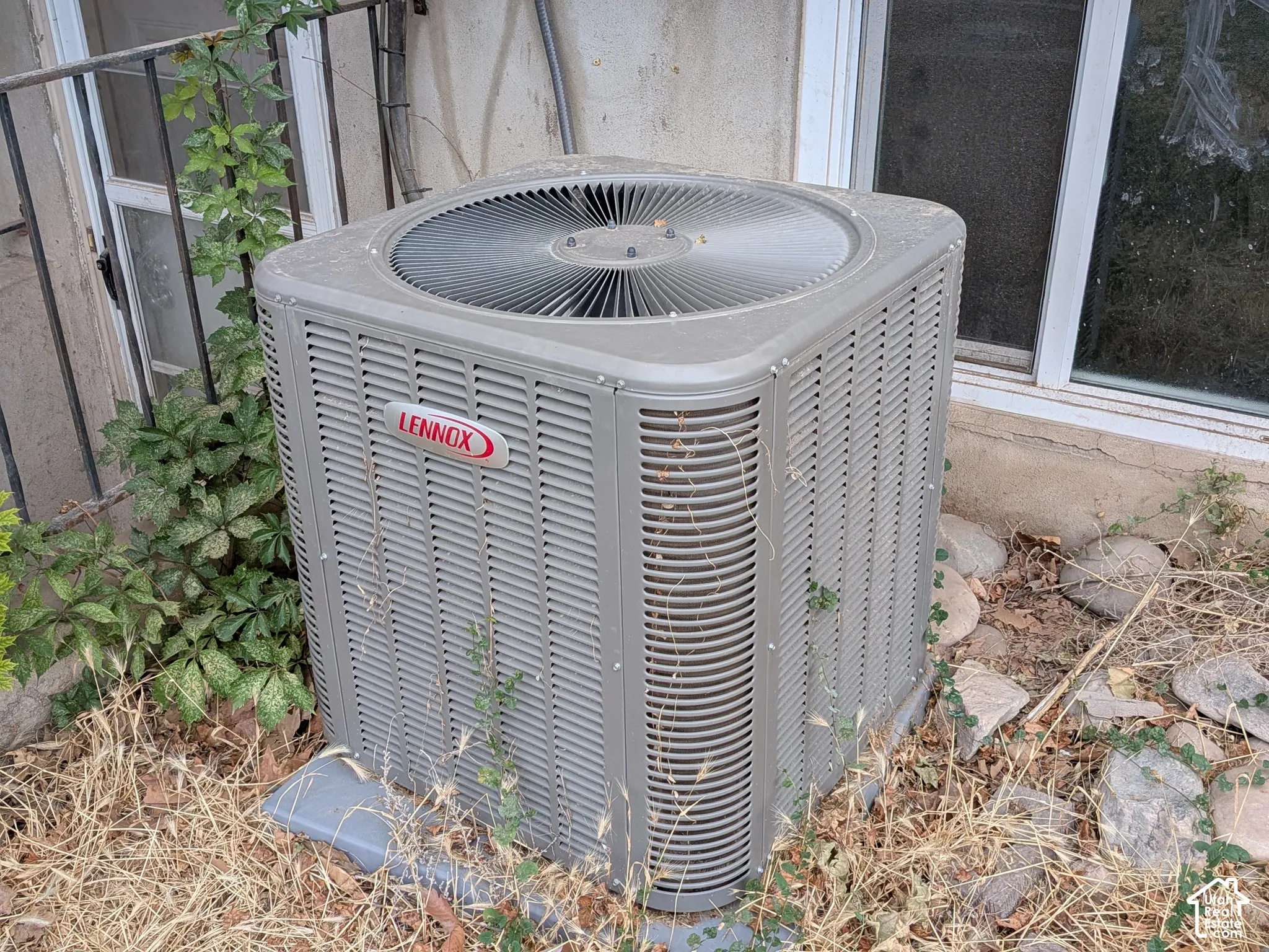 Lennox air conditioning unit
