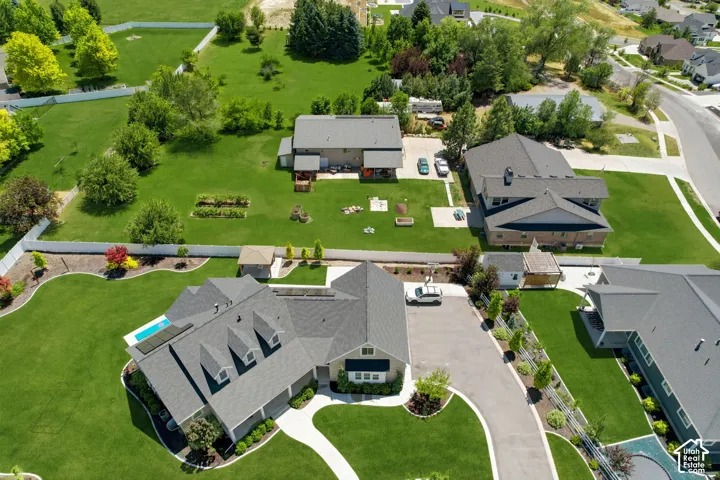 Extensive grounds of 1 acre showing outbuilding with ADU with paid in full solar panels