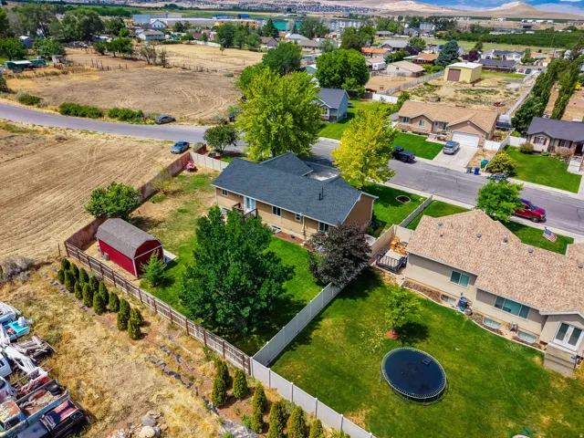 Single-story residence featuring a rear deck