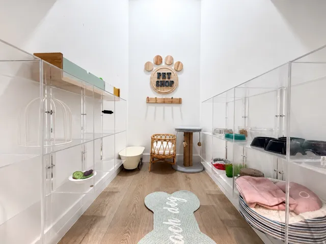 Pet shop