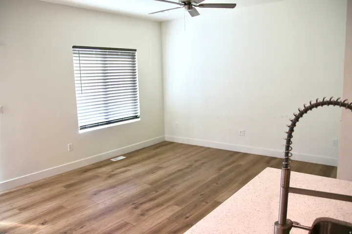 884 N Glen Eagle, Tooele, Utah 84074