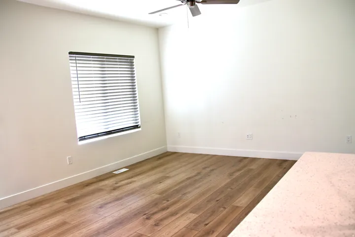 884 N Glen Eagle, Tooele, Utah 84074