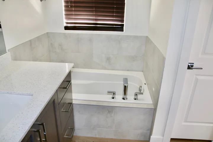 884 N Glen Eagle, Tooele, Utah 84074