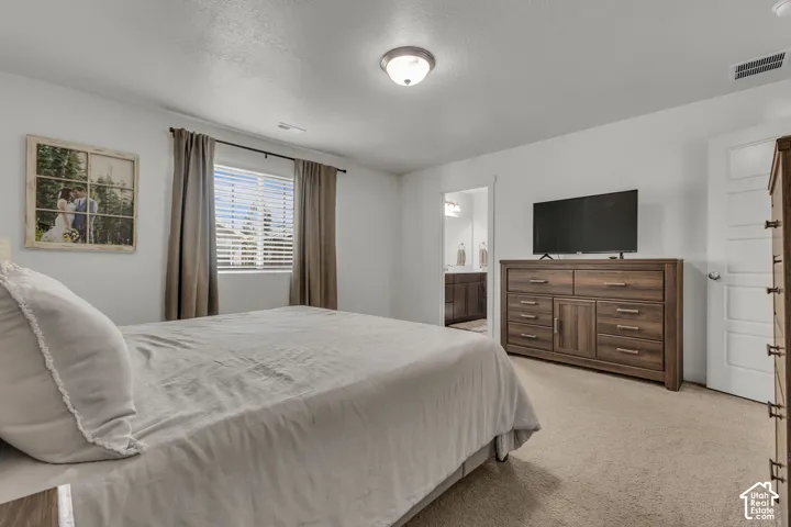2246 W Bluebird Dr, West Haven, Utah 84401