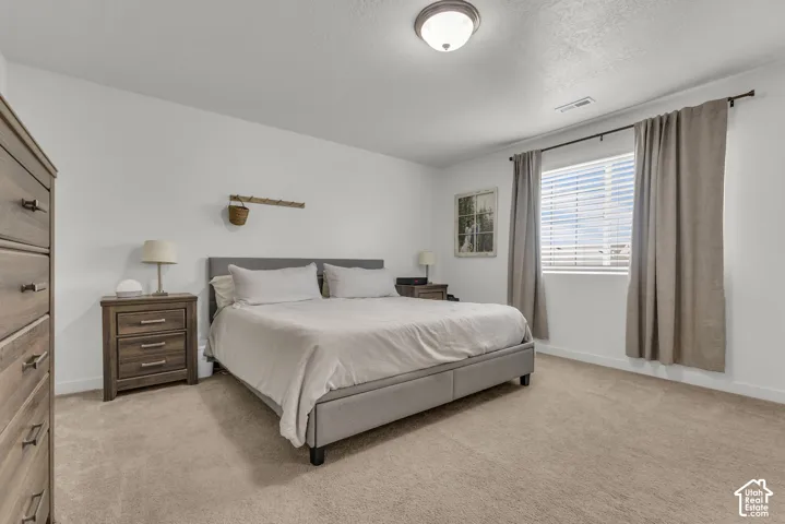 2246 W Bluebird Dr, West Haven, Utah 84401