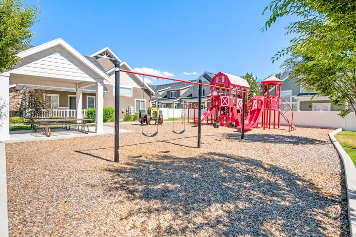 7877 S Farm Wood Ln, Midvale, Utah 84047