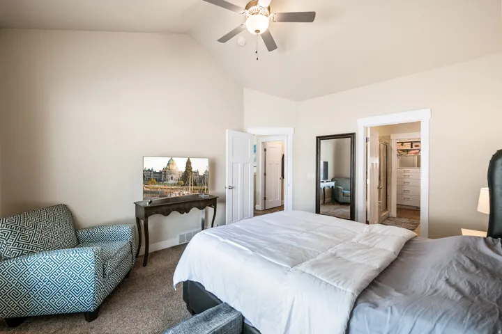 7877 S Farm Wood Ln, Midvale, Utah 84047