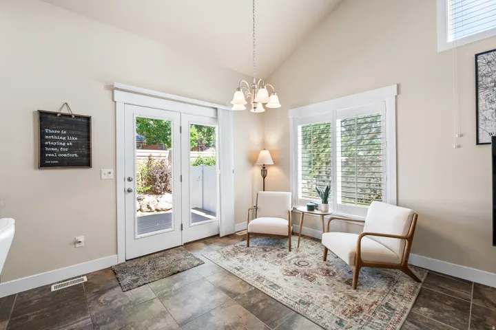 7877 S Farm Wood Ln, Midvale, Utah 84047
