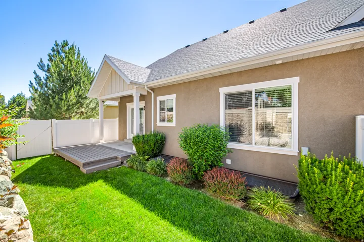 7877 S Farm Wood Ln, Midvale, Utah 84047