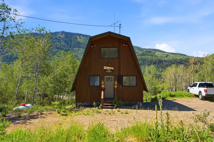 6836 E Apache #103, Oakley, Utah 84055