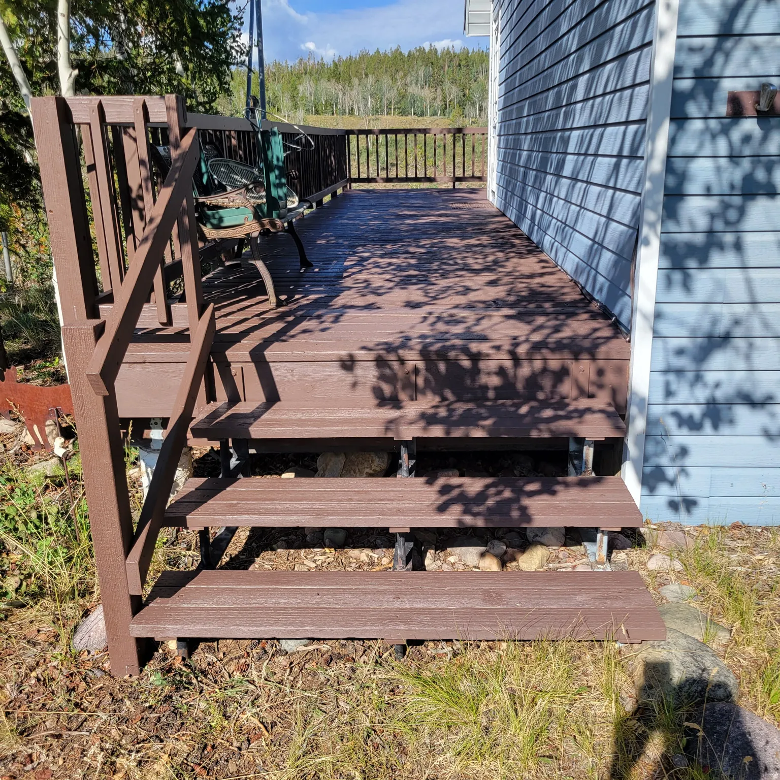 Expansive outdoor deck featuring composite decking and a coordinating railing system