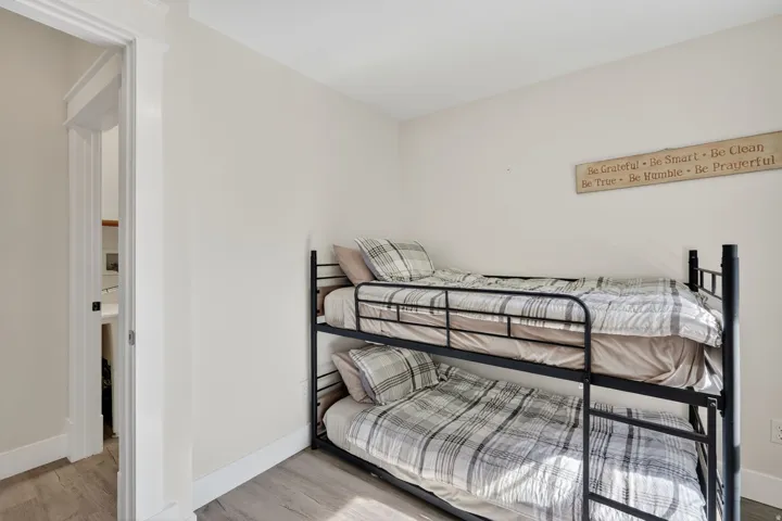 Light-toned wall finishes throughout