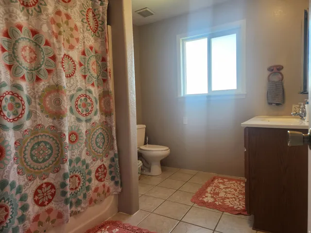 Main full bathroom