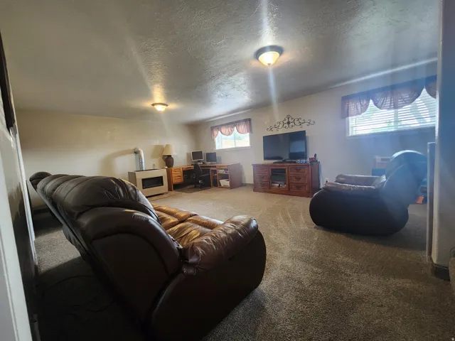 Spacious family Room.
