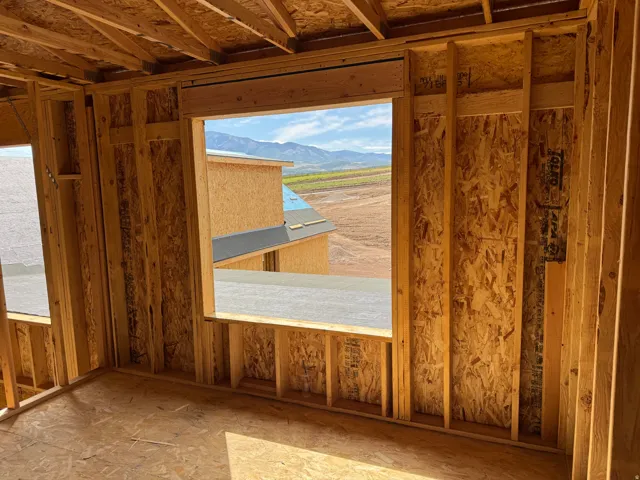 6744 N De Moisy Peak Dr, Mountain Green, Utah 84050