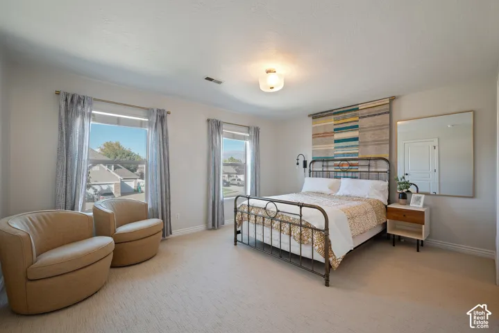Secondary ensuite bedroom