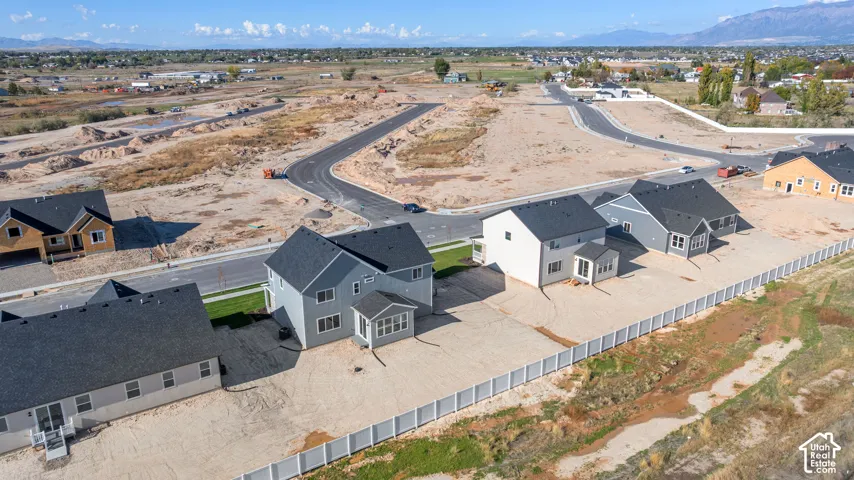 Aerial view of the back yard of this subdivision with a stunning, expansive views.