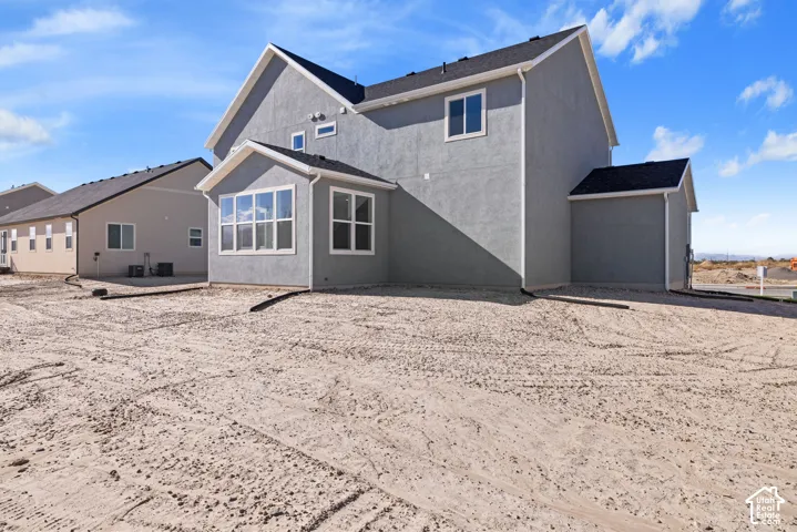 Spacious yard that compliments a home suited for entertaining!