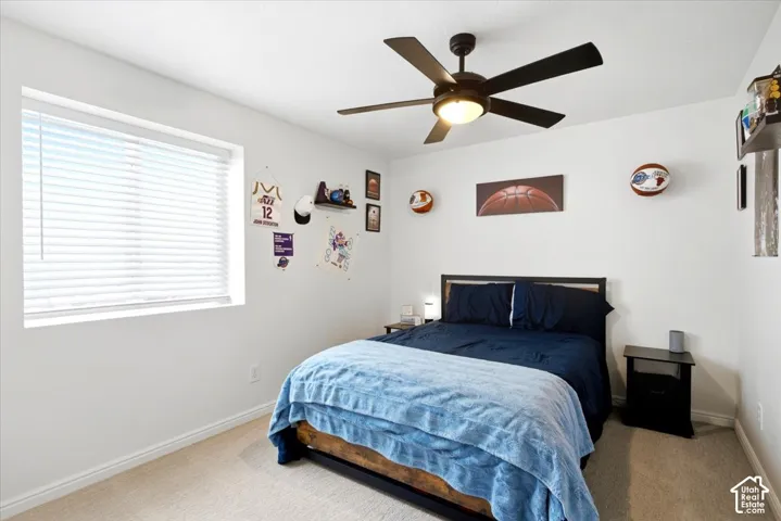 945 E James Cir., Clearfield, Utah 84015