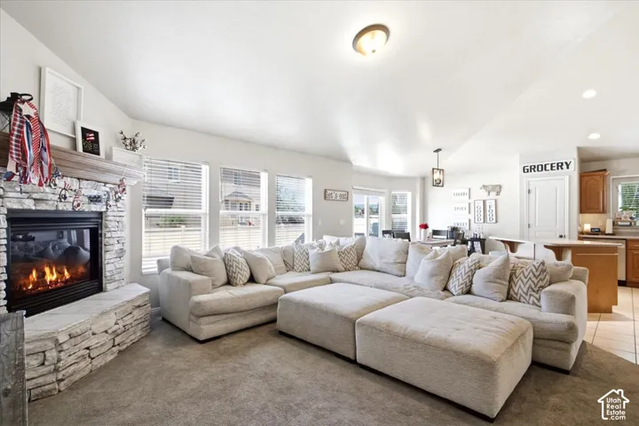 945 E James Cir., Clearfield, Utah 84015