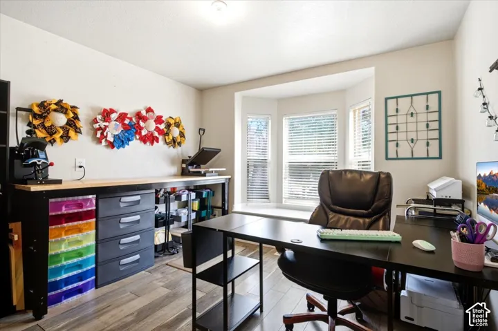945 E James Cir., Clearfield, Utah 84015