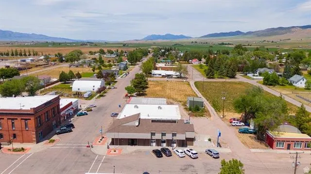 17 E Center St, Downey, Idaho 83234