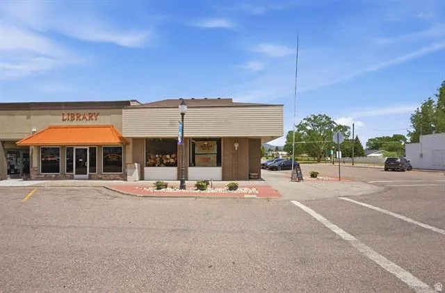 Outdoor building