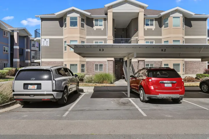 Outdoor building