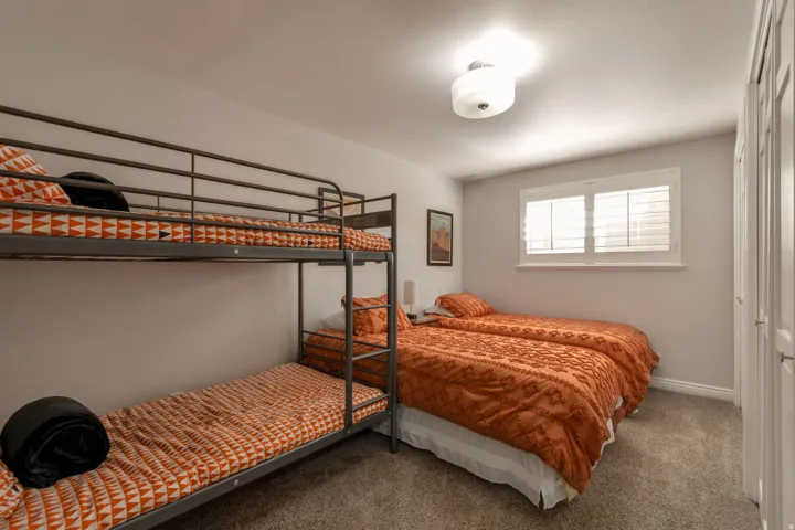 Fun Bunkroom or bedroom for guests