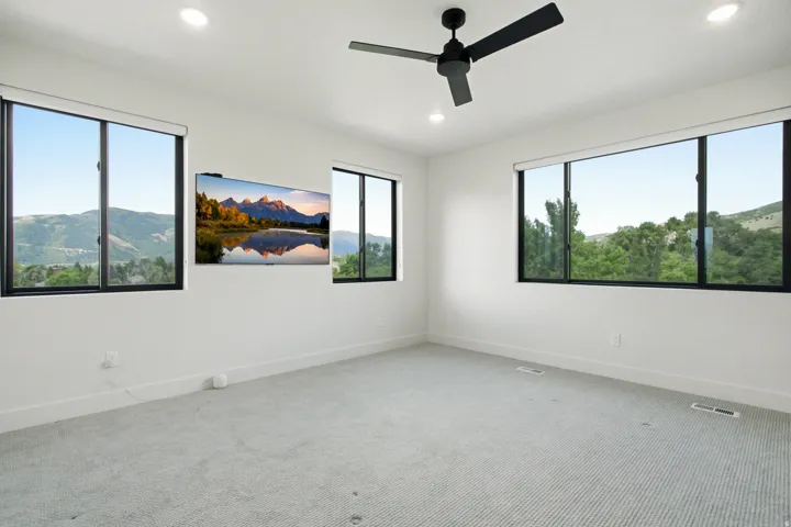 3884 N 4975 E #b201, Eden, Utah 84310