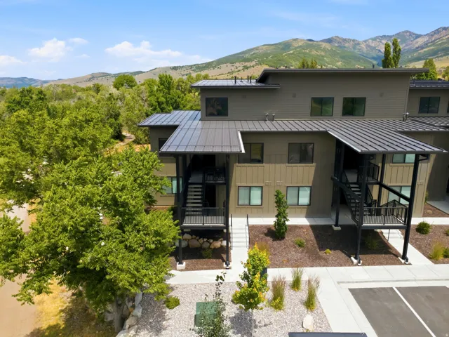 3884 N 4975 E #b201, Eden, Utah 84310