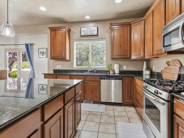 3257 W Stoker Cv, South Jordan, Utah 84095