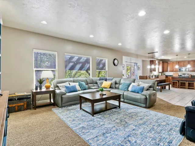 3257 W Stoker Cv, South Jordan, Utah 84095