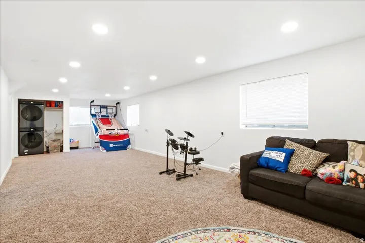 3170 W Gemstone Dr, West Jordan, Utah 84084