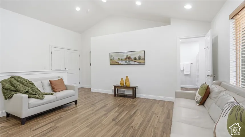 1912 N 2750 W, Clinton, Utah 84015