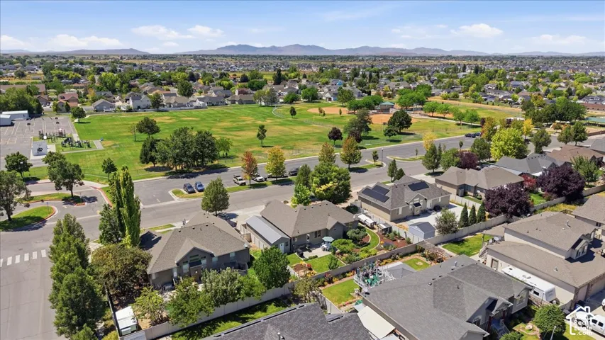 1912 N 2750 W, Clinton, Utah 84015