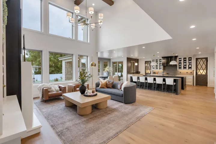 646 W Hidden Farm Dr, Farmington, Utah 84025