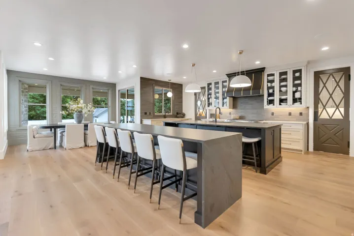 646 W Hidden Farm Dr, Farmington, Utah 84025
