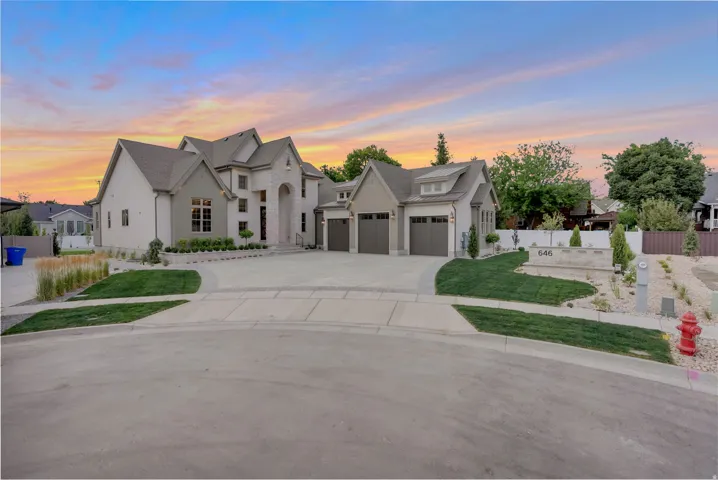 646 W Hidden Farm Dr, Farmington, Utah 84025