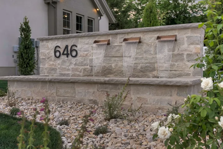 646 W Hidden Farm Dr, Farmington, Utah 84025